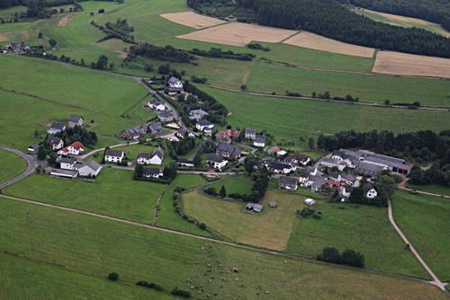 Ferienwohnung Meisenthal Naehe Nuerburgring Kelberg Ruang foto